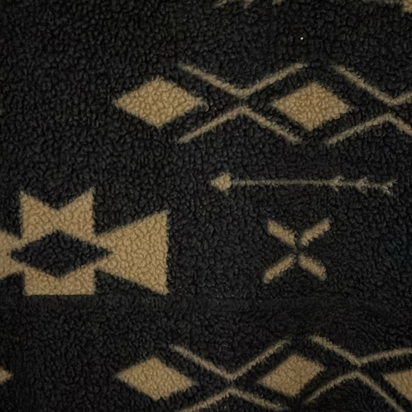 On the Bayas western/Aztec print Men’s Small‎ full zip pocket shacket navy&cream - Picture 7 of 7